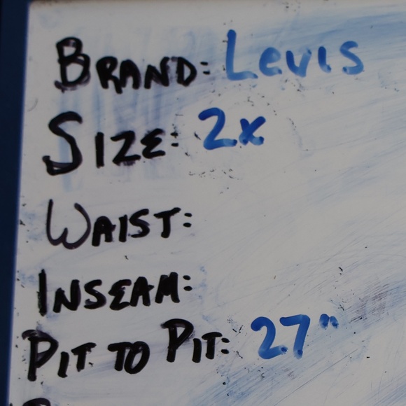 Levi's T - Picture 5 of 5